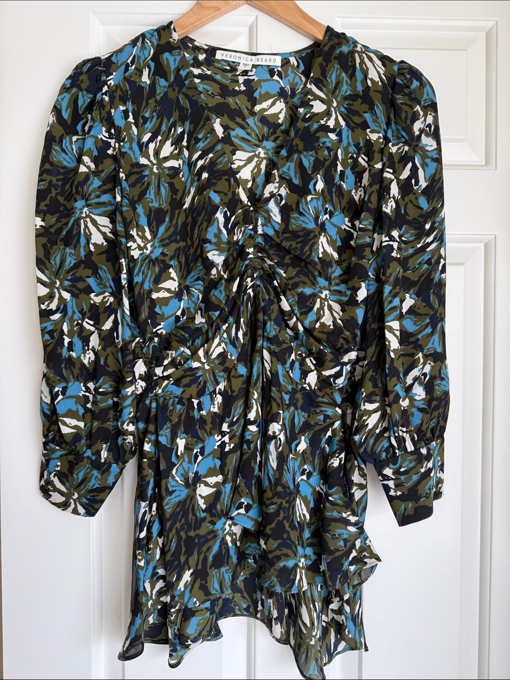 Veronica Beard Green, Blue & Black Abstract Silk Print Top - size 6.